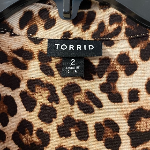 TORRID - SIZE 2 - LIKE NEW - Leopard Print Button Down Dress - Picture 2 of 6